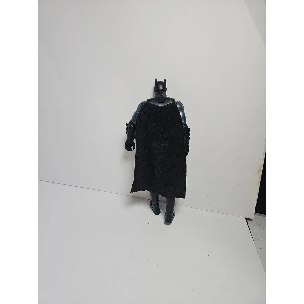 DC Comics 2017 Justice League Batman Armor 12